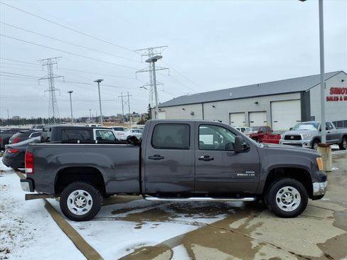 Used 2010 GMC Sierra 2500 SLE w/ SLE Preferred Package image 2