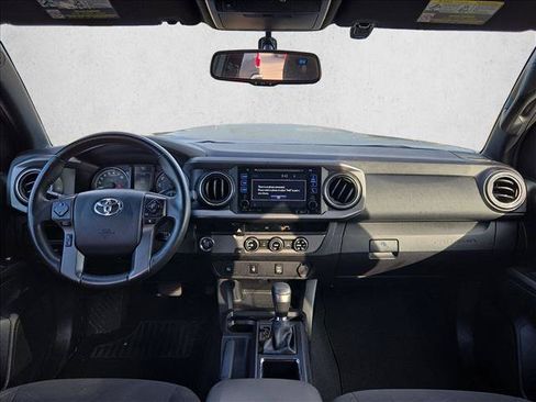 Used 2016 Toyota Tacoma TRD Sport w/ Towing Package RWD image 16