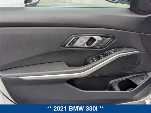 Used 2021 BMW 330i Sedan w/ Driving Assistance Package RWD image 10