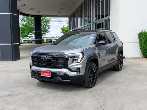 Used 2026 GMC Terrain Elevation w/ Elevation Premium Package AWD/4WD image 3