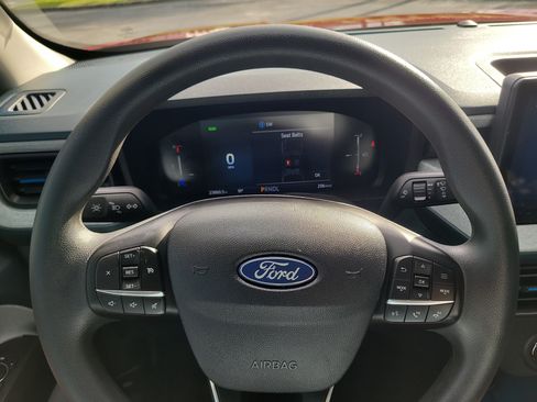 Used 2025 Ford Maverick XLT FWD image 29