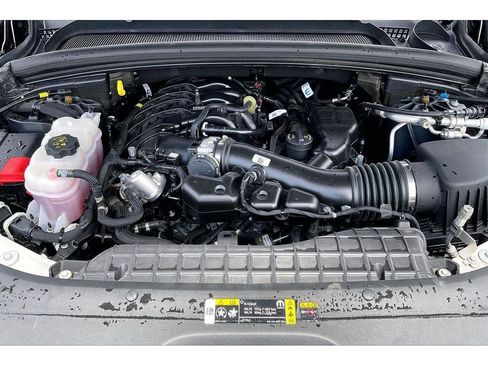 Used 2024 Jeep Grand Cherokee L Overland w/ Advanced Protech Group III AWD/4WD image 12