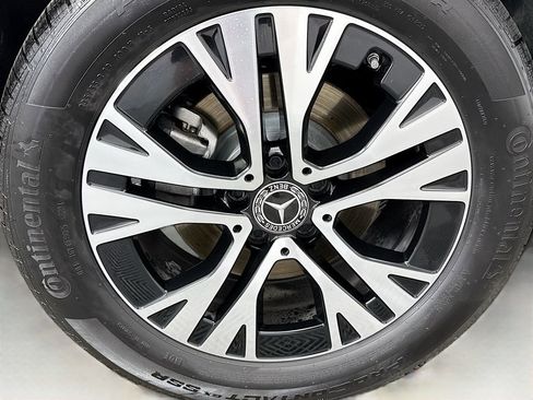 Certified 2025 Mercedes-Benz GLA 250 image 31