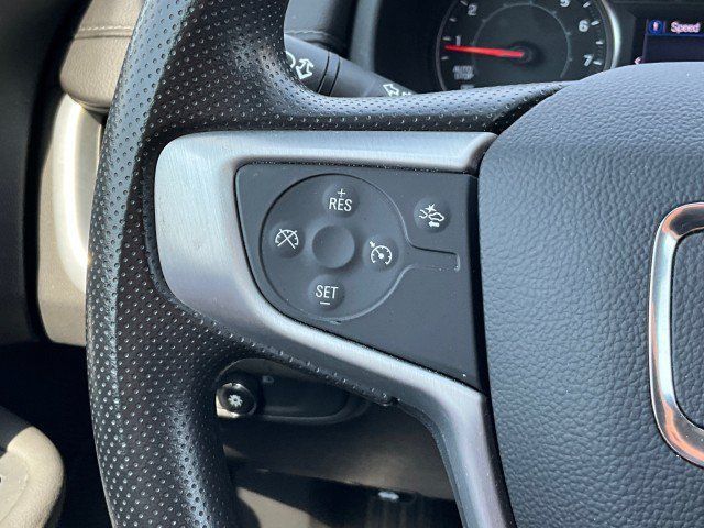 Used 2022 GMC Terrain SLE w/ Driver Convenience Package FWD image 16