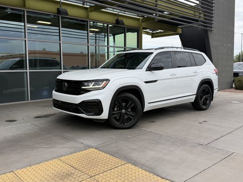 Used 2023 Volkswagen Atlas SEL R-Line AWD/4WD image 1