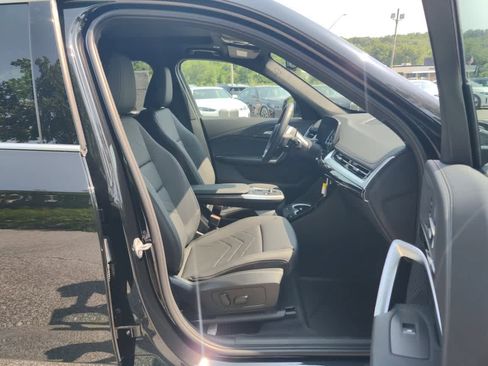 Used 2025 BMW X1 xDrive28i w/ Convenience Package image 12