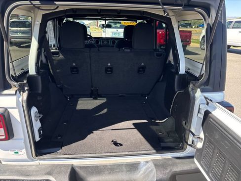 Used 2023 Jeep Wrangler Unlimited Sport AWD/4WD image 21