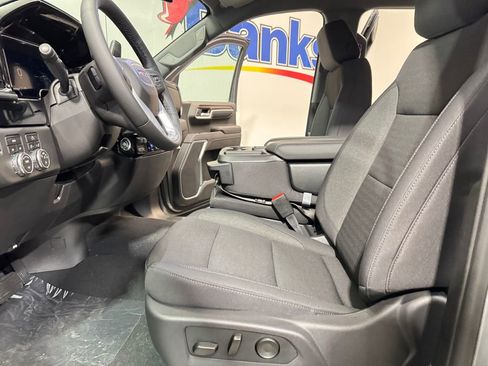 New 2026 GMC Sierra 1500 Elevation image 10