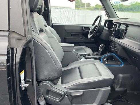 Used 2024 Ford Bronco Black Diamond AWD/4WD image 18