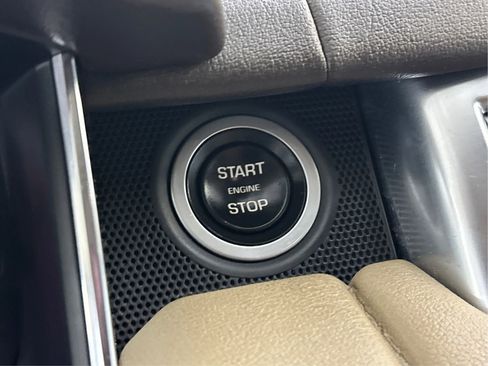 Used 2018 Land Rover Range Rover Sport HSE AWD/4WD image 40