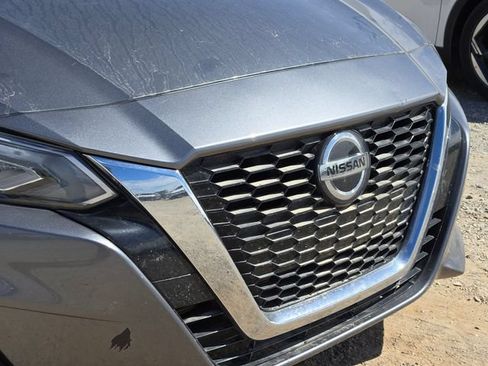 Used 2019 Nissan Altima 2.5 SL FWD image 5