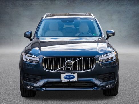 Used 2021 Volvo XC90 T6 Momentum w/ Climate Package image 11