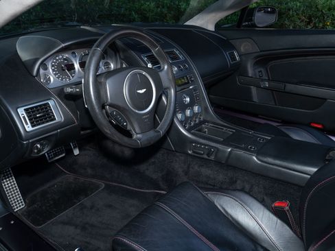 Used 2007 Aston Martin V8 Vantage Roadster image 16