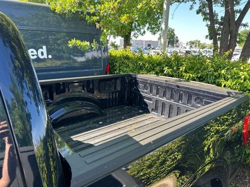 Used 2022 Ford F150 Lariat w/ Equipment Group 502A High image 4