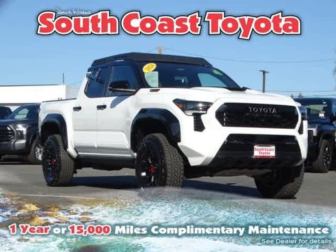 Used 2024 Toyota Tacoma TRD Pro image 1
