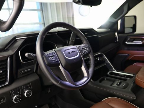 Used 2024 GMC Sierra 2500 Denali Ultimate image 21