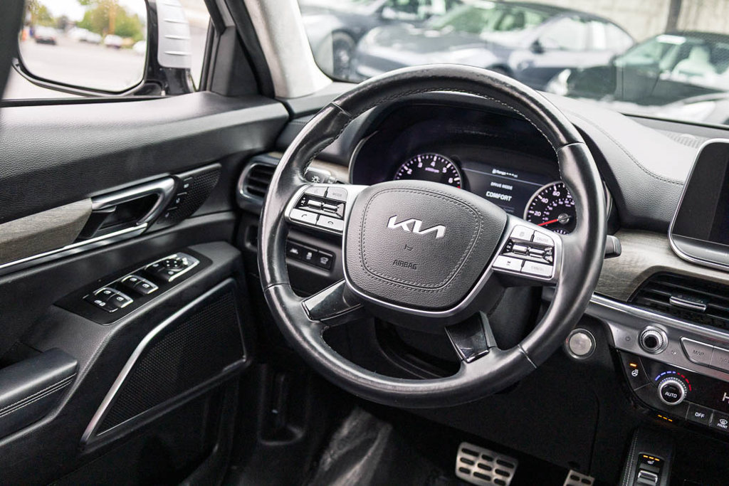 Used 2022 Kia Telluride SX w/ SX Prestige Package AWD/4WD image 38