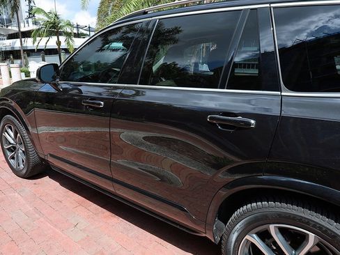 Used 2018 Volvo XC90 T6 Momentum w/ Convenience Package AWD/4WD image 23