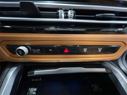 Used 2023 BMW i4 eDrive40 w/ M Sport Package image 24