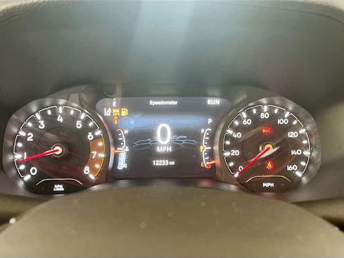 Used 2023 Jeep Compass Latitude image 12