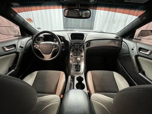 Used 2016 Hyundai Genesis 3.8 image 15