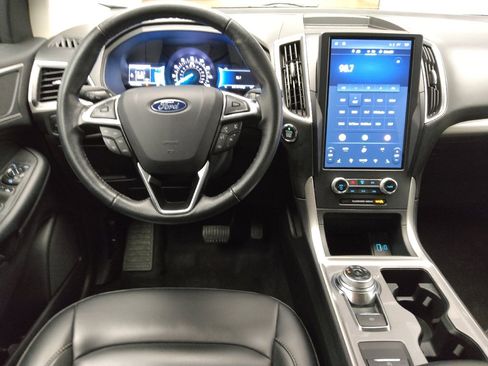 Used 2024 Ford Edge SEL image 22