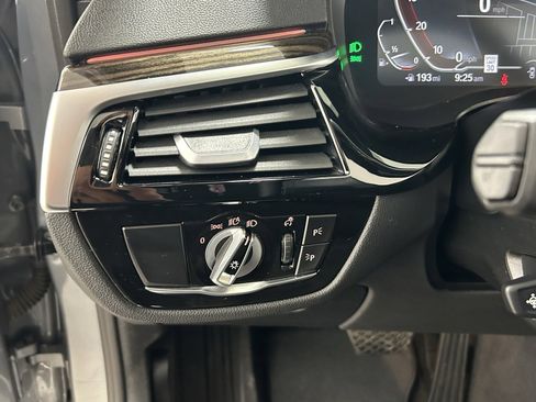 Used 2023 BMW 540i xDrive 540i xDrive w/ Premium Package image 27