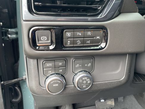 New 2026 GMC Yukon AT4 w/ AT4 Premium Package AWD/4WD image 27