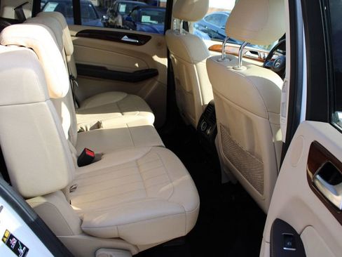 Used 2019 Mercedes-Benz GLS 450 GLS 450 4MATIC SUV image 31