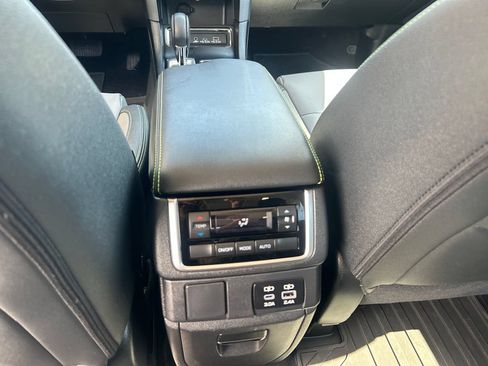 Used 2023 Subaru Ascent Onyx Edition AWD/4WD image 27