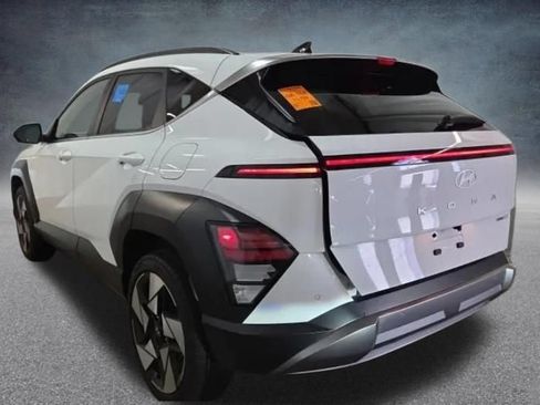 Used 2025 Hyundai Kona Limited AWD/4WD image 2