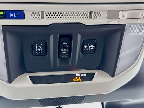 Used 2023 Subaru Forester Premium AWD/4WD image 12