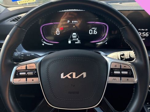 Used 2024 Kia Telluride S w/ S Sunroof Package image 7