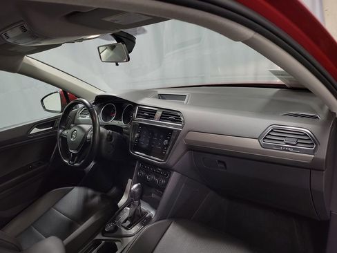 Used 2019 Volkswagen Tiguan SEL image 29