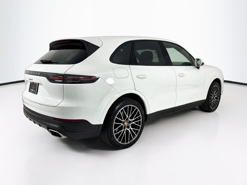 Certified 2023 Porsche Cayenne AWD/4WD image 9