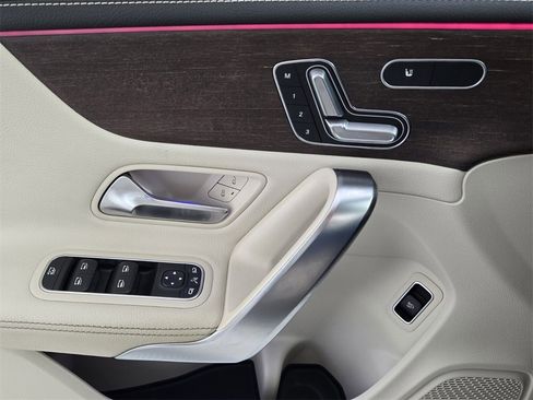 Used 2023 Mercedes-Benz CLA 250 CLA 250 image 27