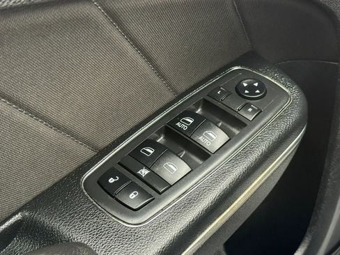 Used 2018 Dodge Charger GT AWD/4WD image 40