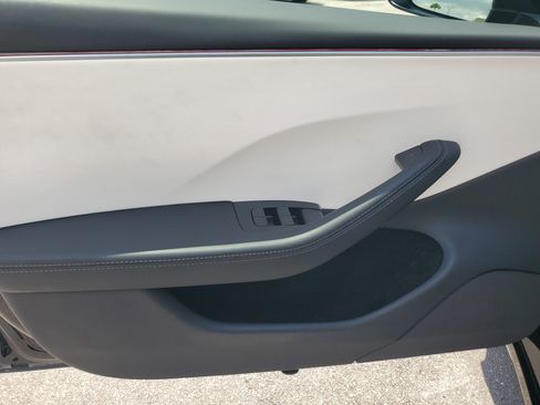 Used 2024 Tesla Model 3 Standard Range RWD image 26
