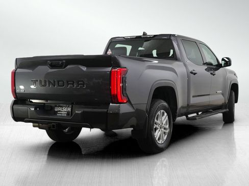 Used 2022 Toyota Tundra SR5 AWD/4WD image 5