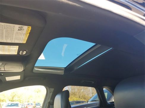 Used 2017 Lincoln MKC Reserve image 26