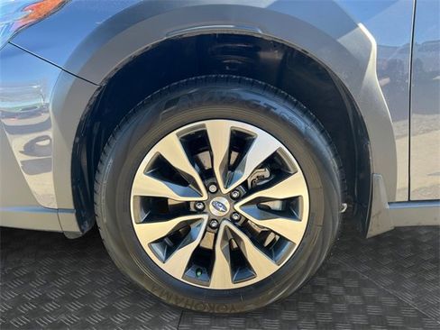 Used 2025 Subaru Outback Limited image 9