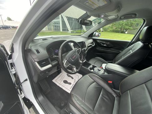 Used 2020 GMC Terrain SLT w/ Preferred Package AWD/4WD image 10