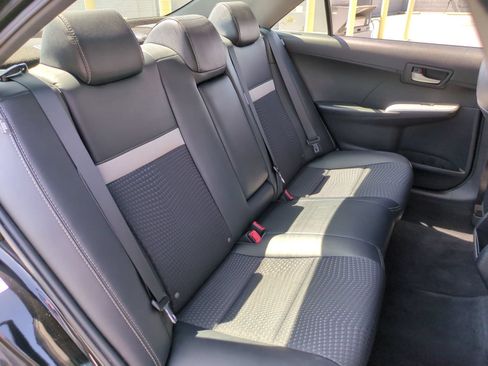 Used 2012 Toyota Camry SE FWD image 26