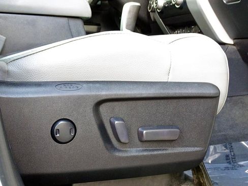 Used 2020 Toyota Tundra Limited w/ Limited Premium Package AWD/4WD image 42