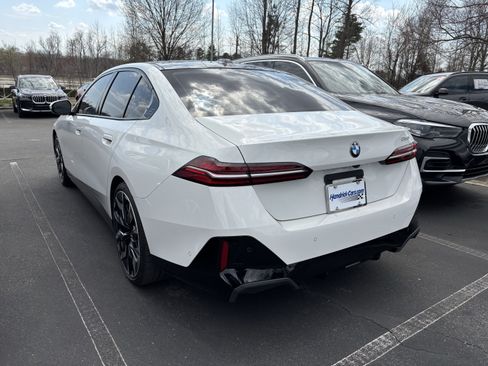 Certified 2024 BMW 530i w/ Executive Package image 15