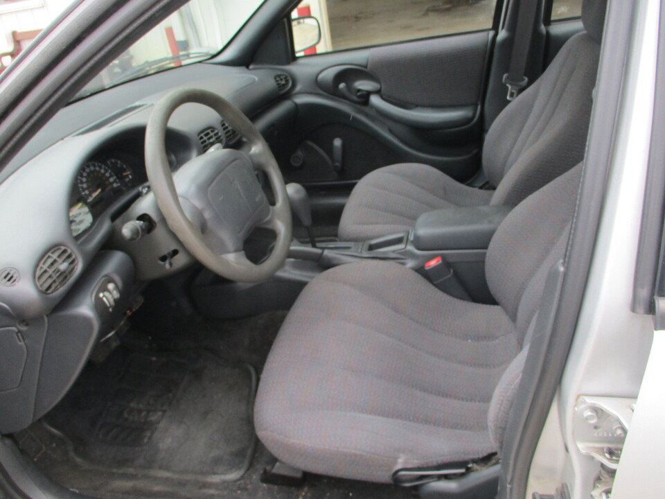 Used 2002 Pontiac Sunfire SE w/ Opt Pkg 1 FWD image 25