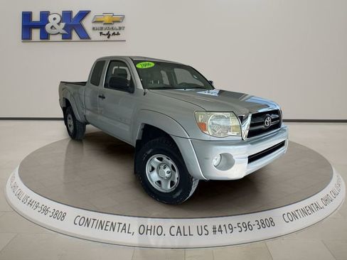 Used 2006 Toyota Tacoma PreRunner RWD image 1