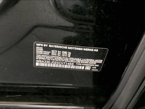 Used 2025 BMW 760i xDrive w/ Premium Package AWD/4WD image 13