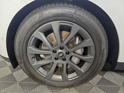 Certified 2025 Land Rover Range Rover Sport SE AWD/4WD image 8
