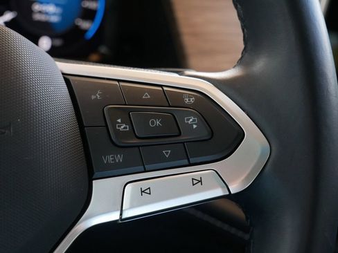 Used 2024 Volkswagen Atlas SEL Premium R-Line image 19